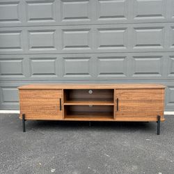 BRAND NEW! 71” Modern Walnut TV Console – Clean Look, Big Storage✨