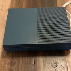 Xbox One S  (blue) Rare
