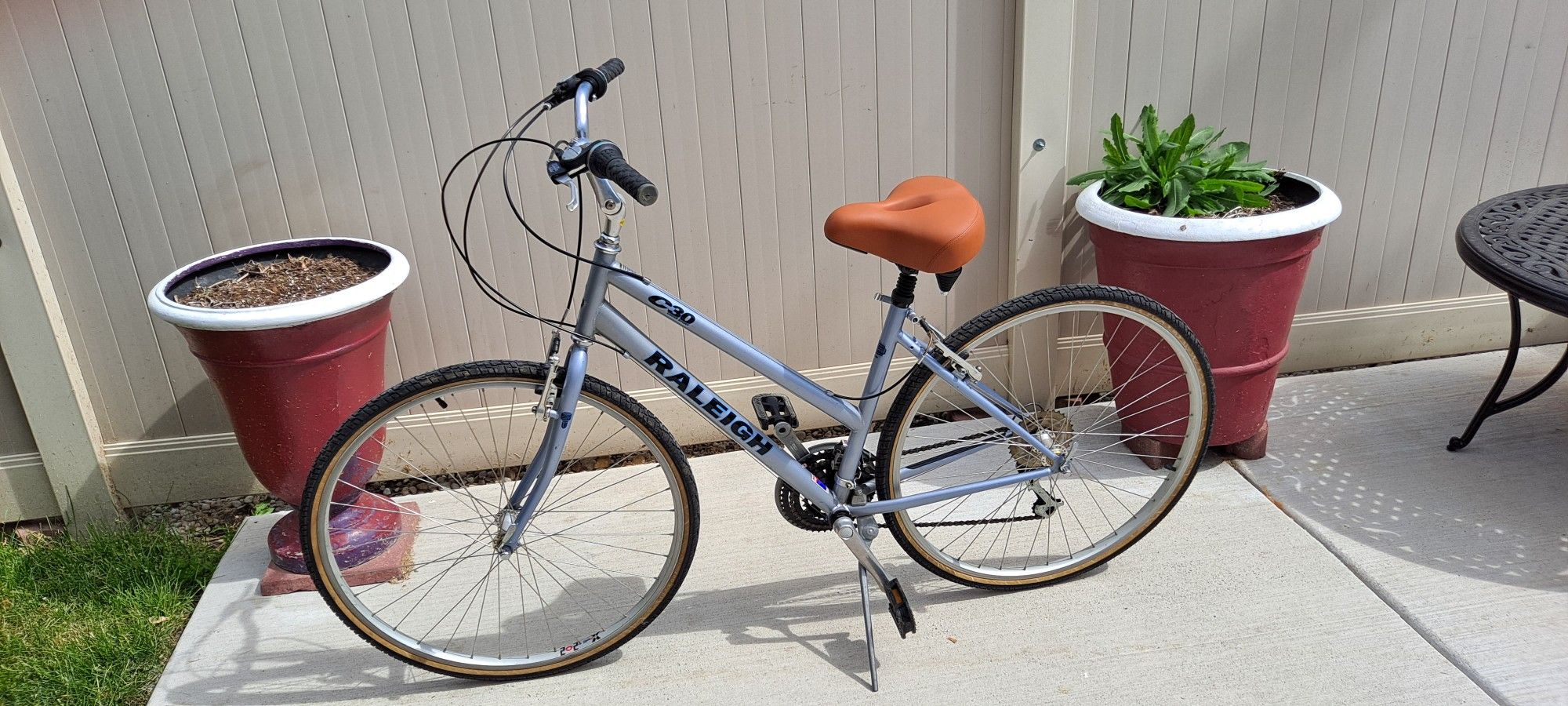 Raleigh c30 hybrid new arrivals