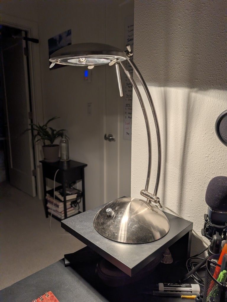 Modern Dimmer Lamp