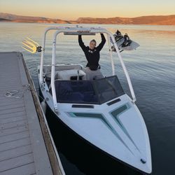 1988 Ski Brendella ski and wake boat 