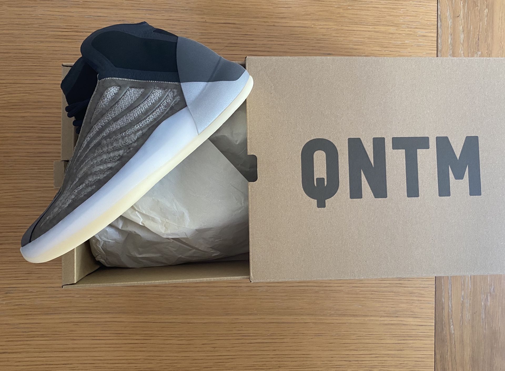 Adidas YEEZY / YZY QNTM Barium size 5 1/2 M