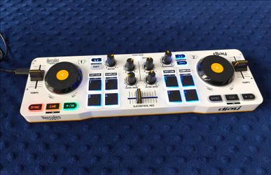 Hercules DJ Controller - mobile for smartphones