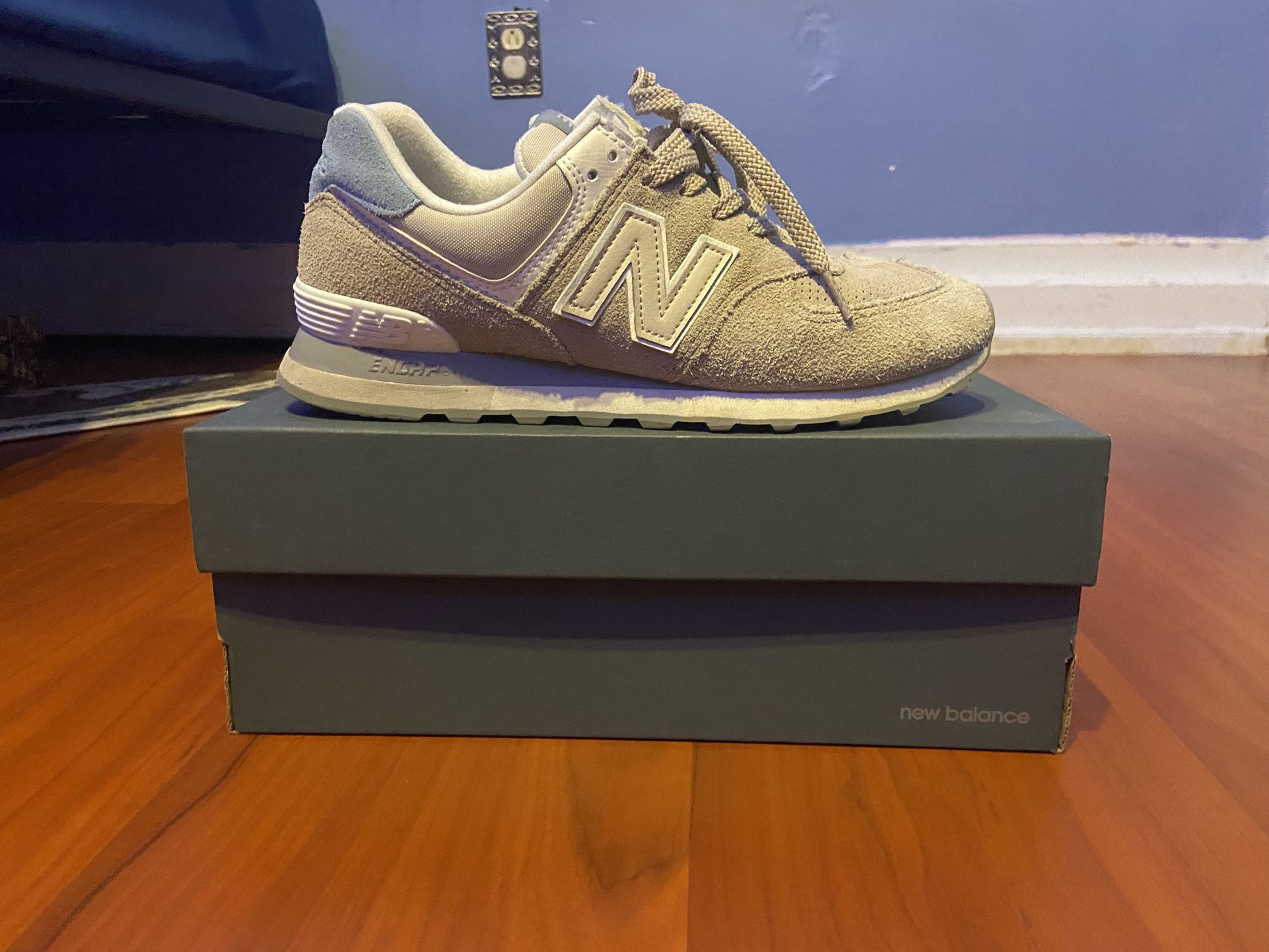 New Balance 574 Brown Blue Size 9 Used