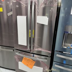 25 Cu.ft 33 Inches Wide French Door Refrigerator With Internal Water And Ice
