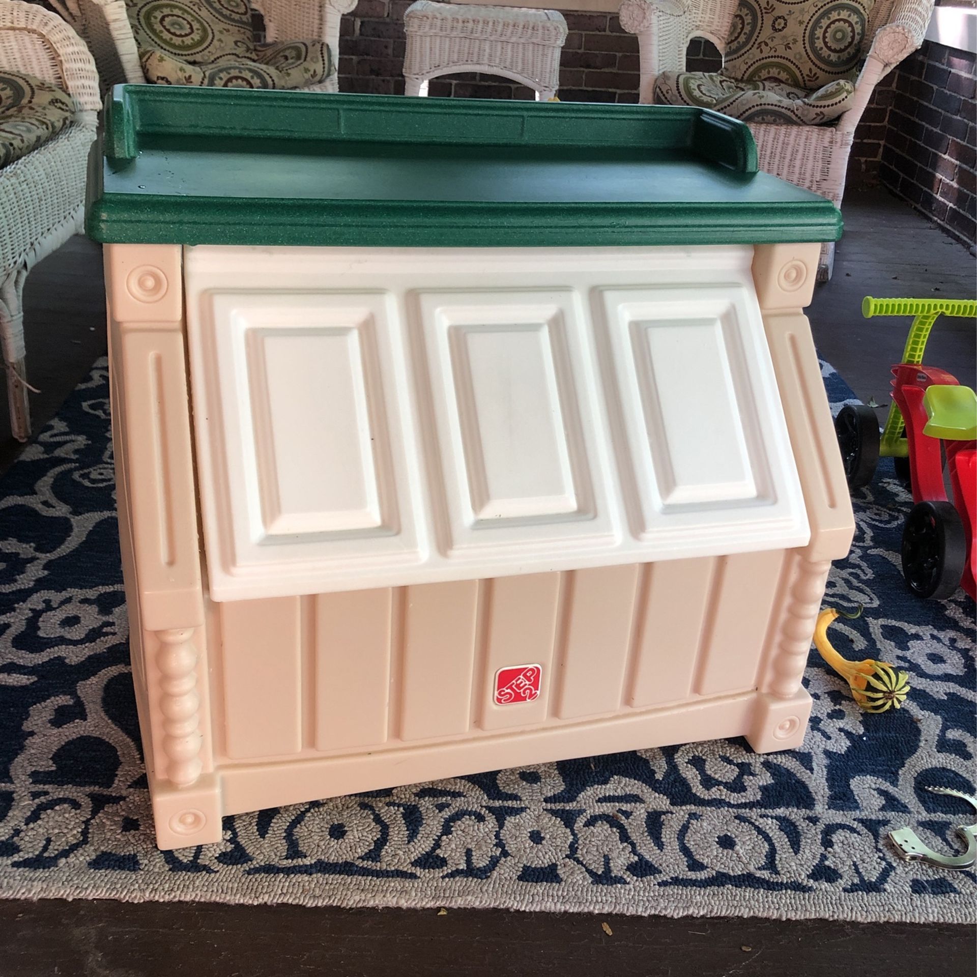 Step 2 Toy Box