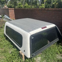 GMC/chevy 99/06 1500/2500 Leer Topper