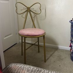 Bow Makeup Chair 