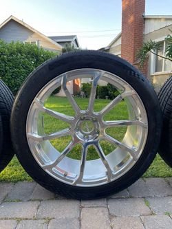 5 lug nut rims & TIRES / rines & LLANTAS de 5 birlos (5x108) size: 22” NEW TIRES