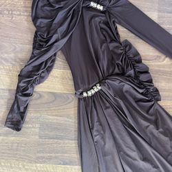 Women’s High Fashion, Brown Dress, Long Sleeve Size Small To Medium