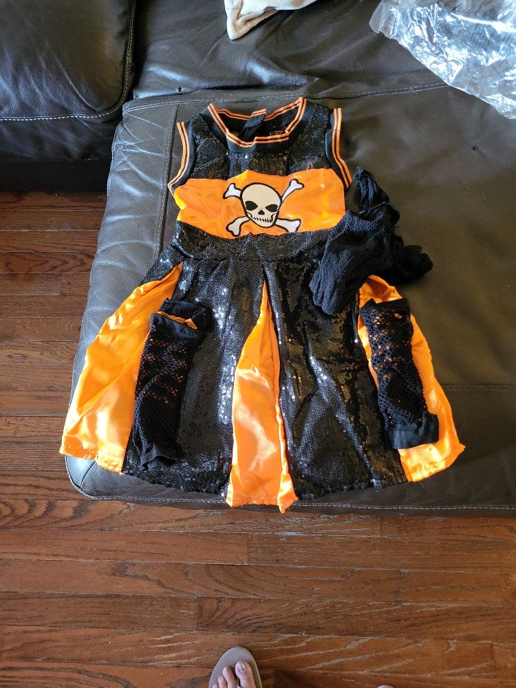 Skull Cheerleader Costume...(girls)