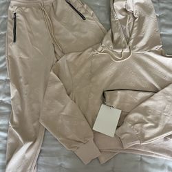 Cream/Tan Women’s Jogger Set