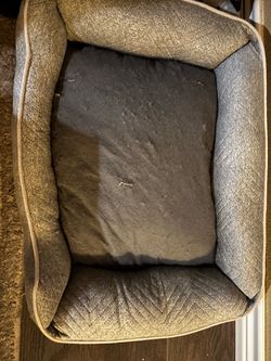 Small pet bed