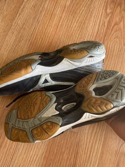 Mizuno Volleyball Shoes