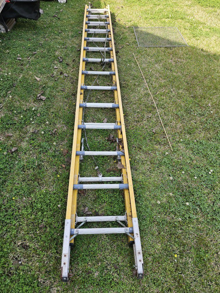28 Ft Ladder