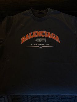 balenci tee
