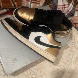 Air Jordan 1 Low Gold Toe 