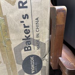Bakers Rack / Kichen Shelving