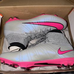 Mercuria superfly IV FG “wolf grey hyper pink” size 10