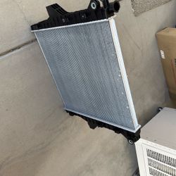 Radiator For 5.9 Cummins Diesel. 