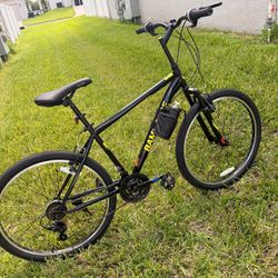 Selling a NEW 26-inch bike with air pump.