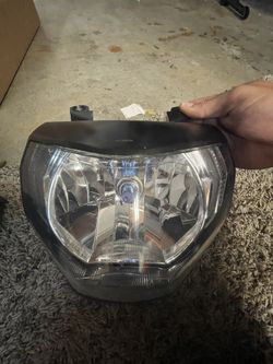 2014-2017 Yamaha FZ-09 Stock Headlight Assembly