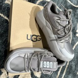UGG LA CLOUD LACE SNEAKERS
