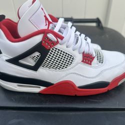 Jordan 4 Size 10.5