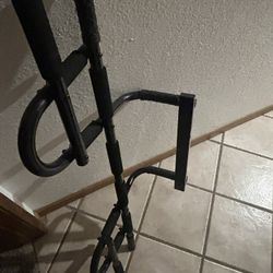 Door pull up bar