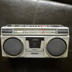 Sanyo Boom Box 