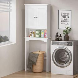 Freestanding Linen Cabinet with Shelves (White)