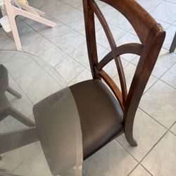 Breakfast Table 4 Chairs 