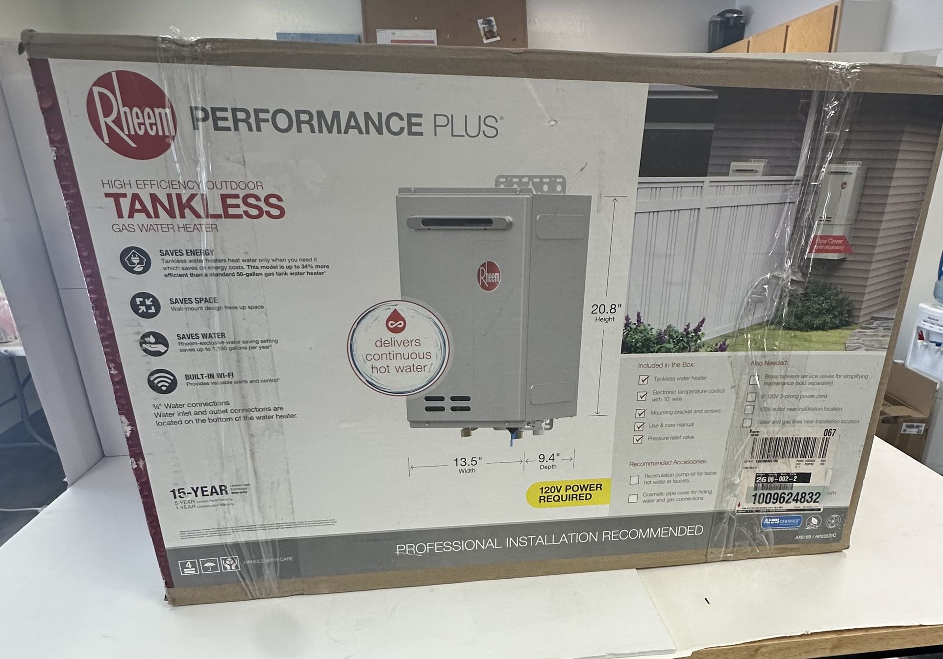New Open Box - Rheem Performance Plus 9.5 GPM Natural Gas Outdoor Smart Tankless Water Heater 