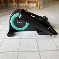 CUBII LEG EXERCISER