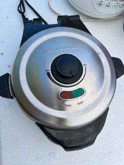 Waffle maker