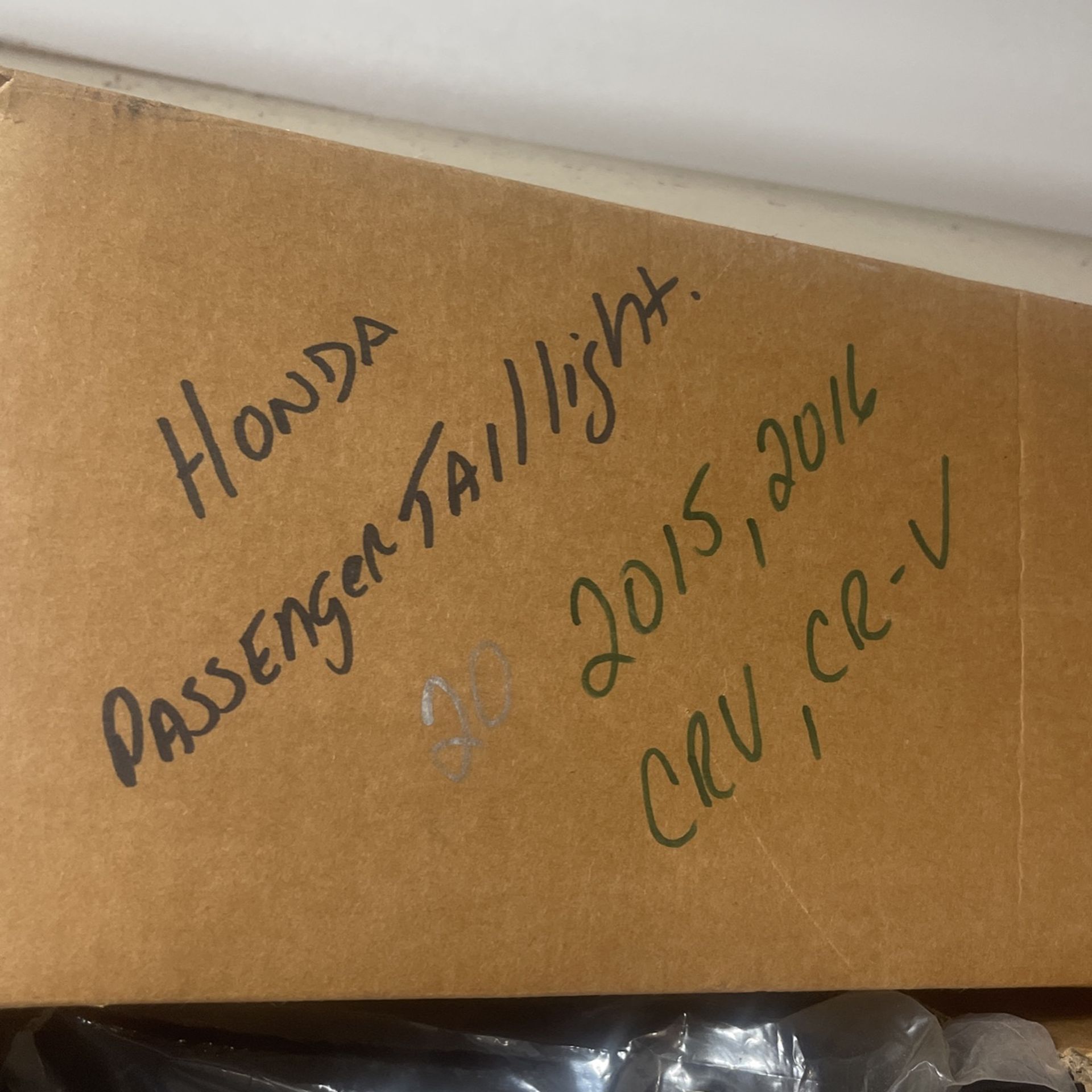 2015-16 Honda Crv passenger tail light Assembly