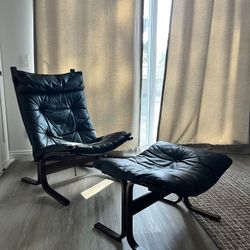 Vintage WestNofa  Leather Siesta Lounge Chair + Ottoman By Ingmar Norwegian Scandinavian Midcentury Modern Set  