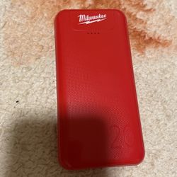 Milwaukee power bank brand new never used