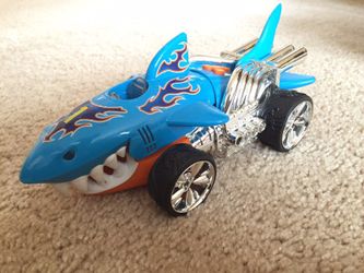 Hot Wheels Light and Sound Sharkruiser