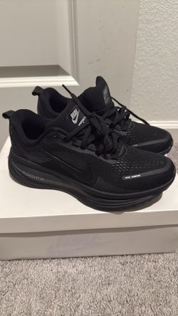 Nike vomero zoom x