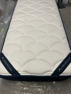 Dreamcloud Classic Hybrid Twin XL Mattress