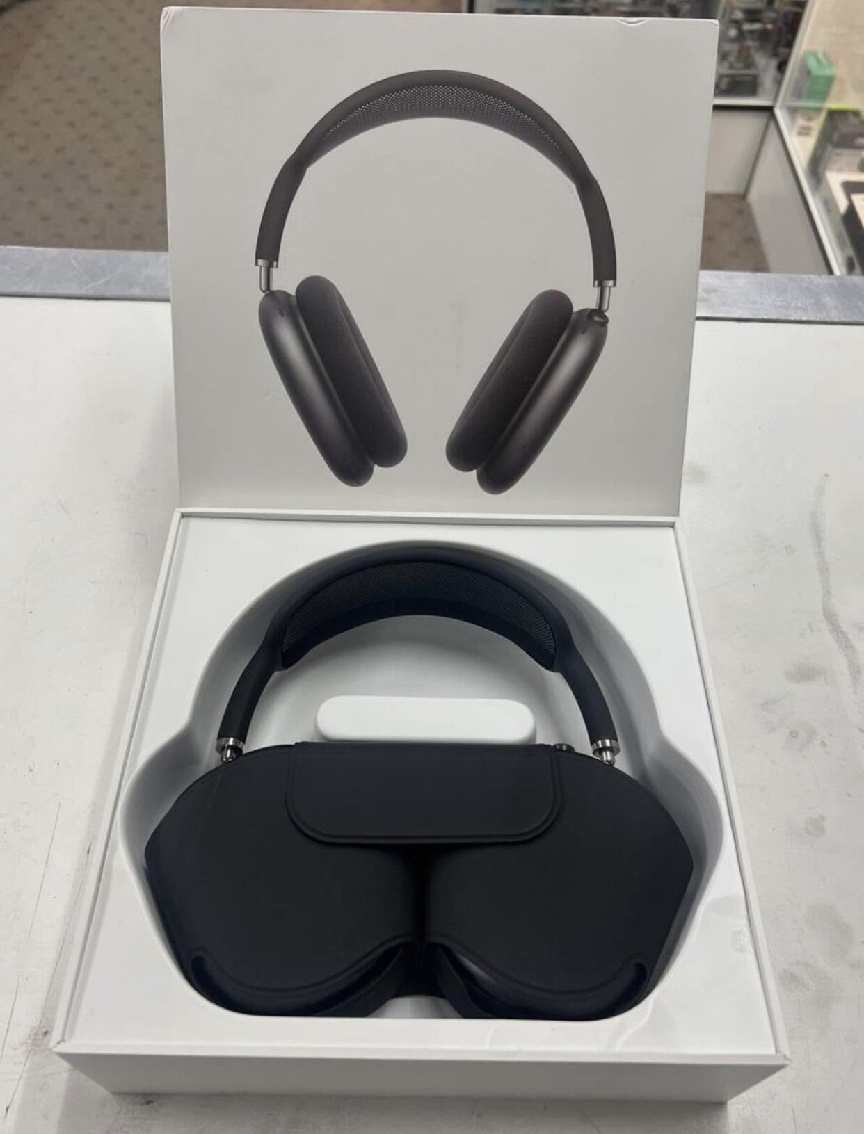 AirPod Maxes