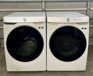 SmartThings Samsung Front-Load Washer and Dryer Set