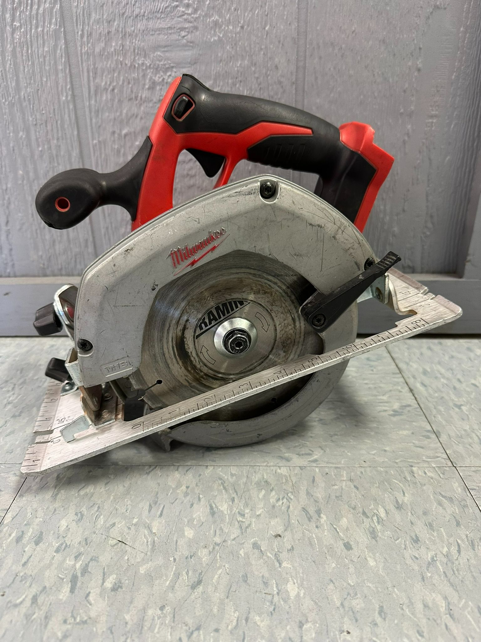 MILWAUKEE CIRCULAR SAW 2630-20 #30054