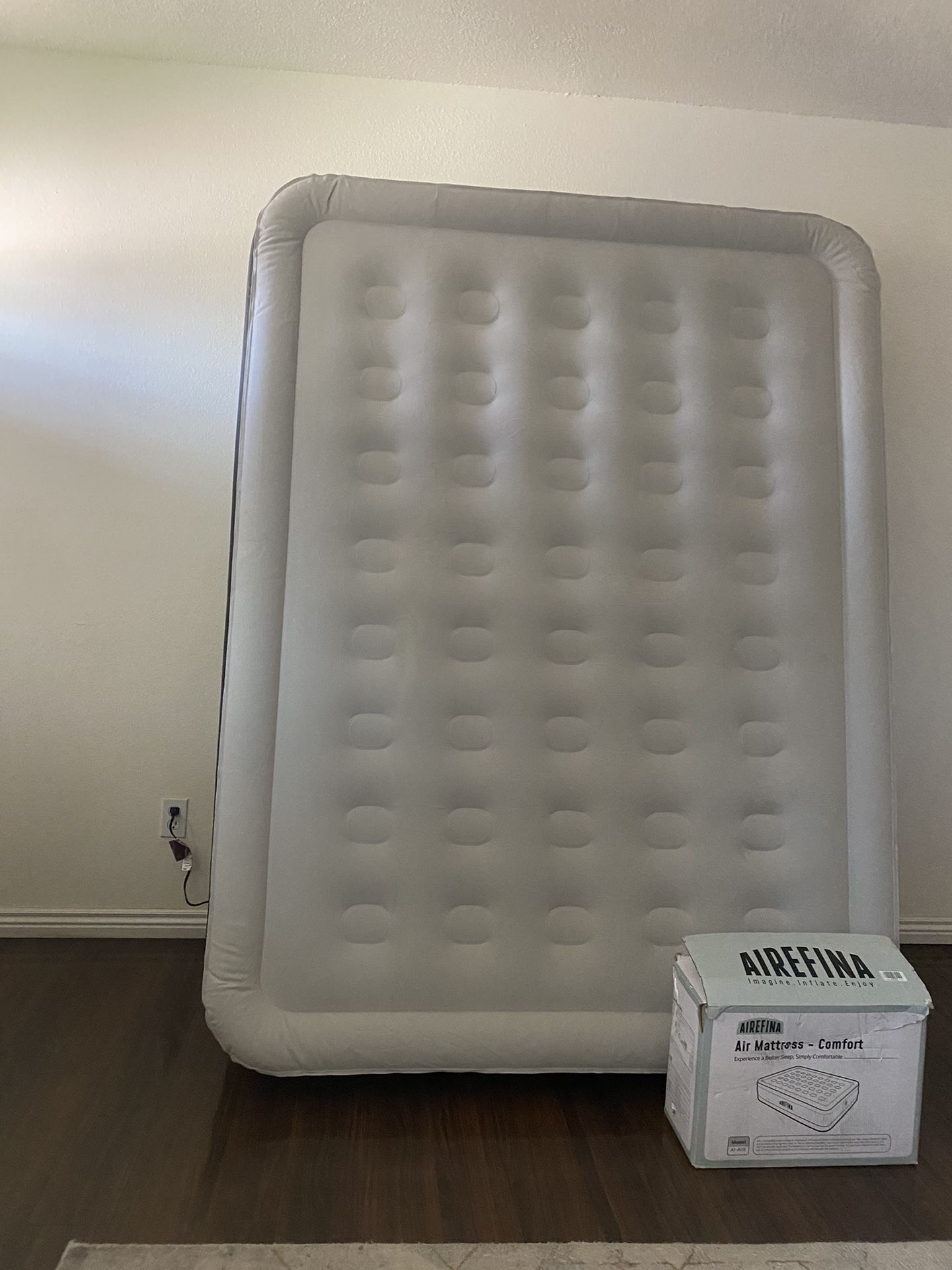 Queen Size Inflatable Bed