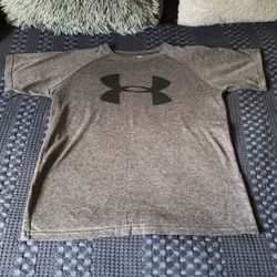 Under Armour Boys Shirt Medium