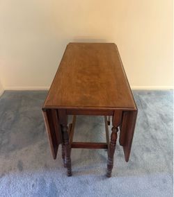 VINTAGE WOOD FOLDABLE TABLE