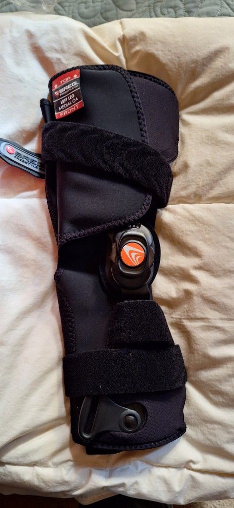 Breg Left Knee Brace