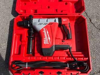 Milwaukee 1-3/4” SDS MAX Rotary Hammer