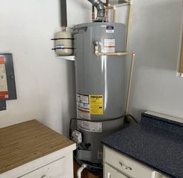 Hot water heater